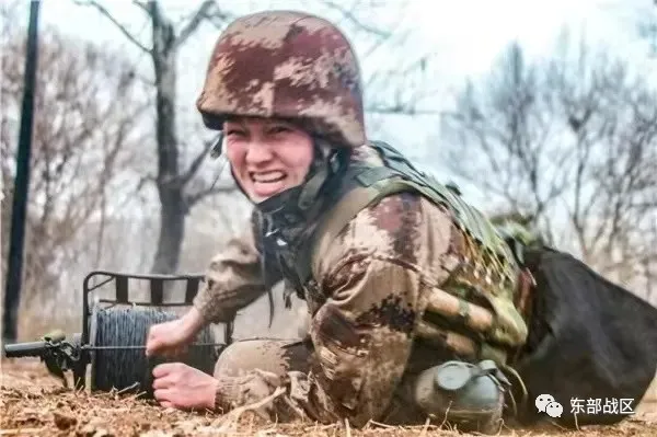 “火鳳凰”體能“特三”級女兵！