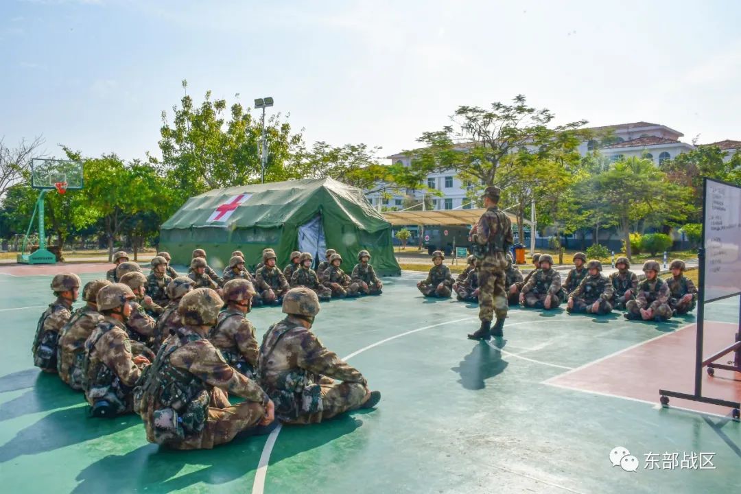 戰(zhàn)地醫(yī)生，集合！