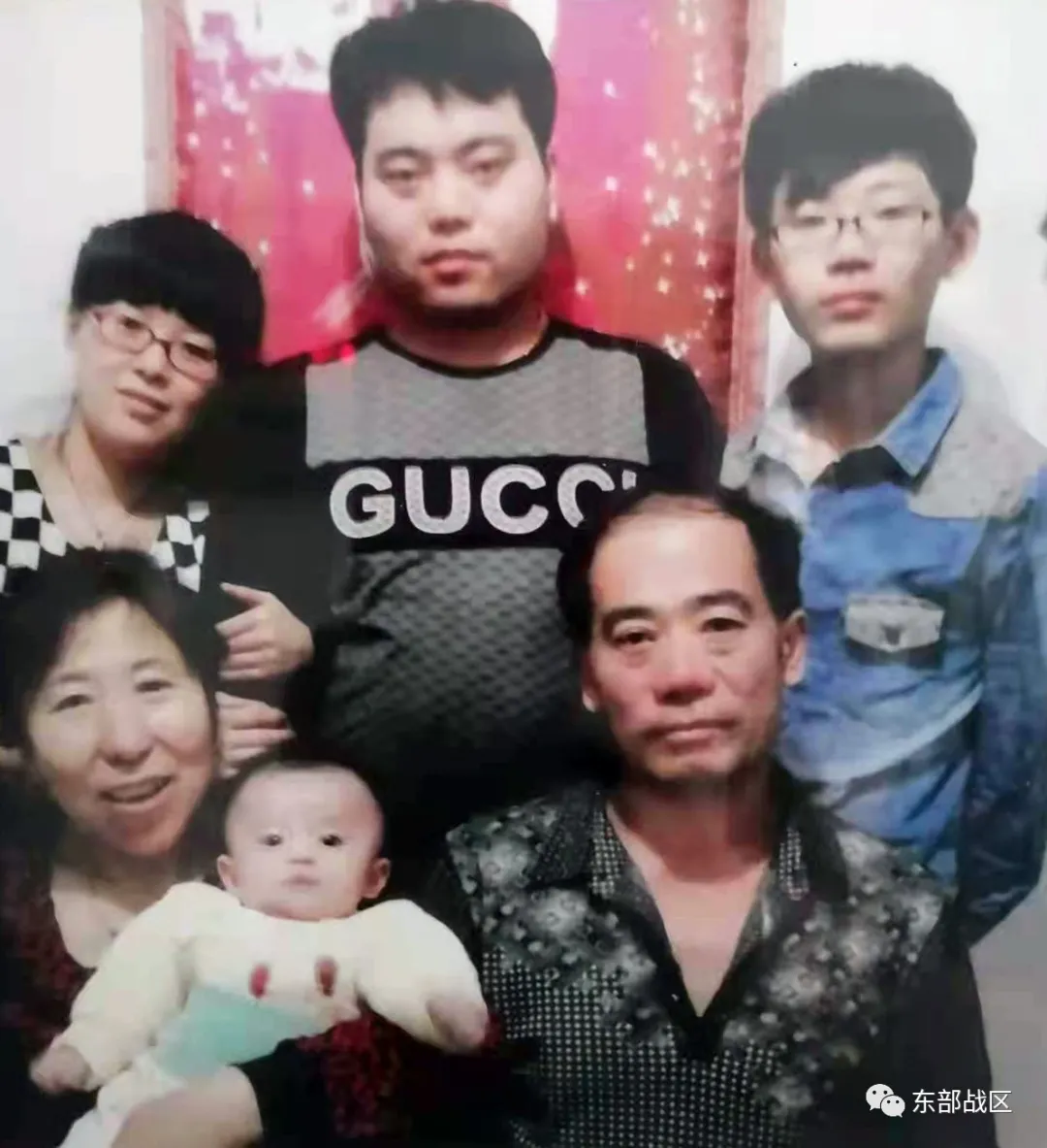 兵哥哥跨越3400公里悄悄回家探親