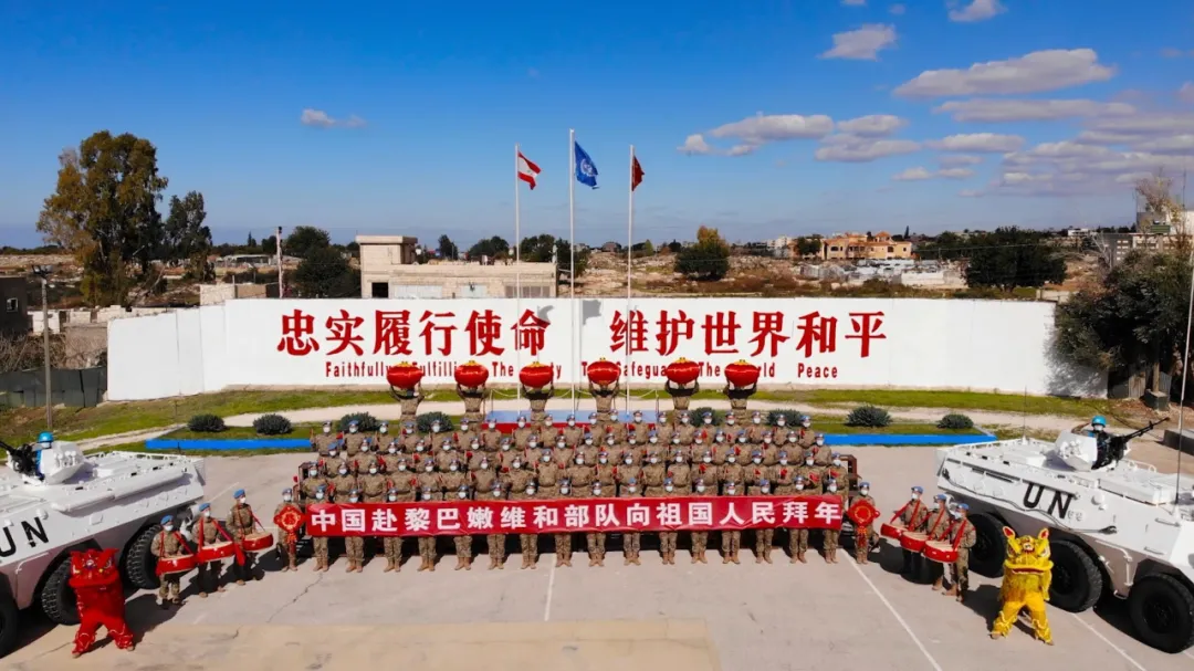 他們在異國他鄉(xiāng)守望新春